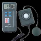 DE-3351  數(shù)字照度計(jì)。顯示:3 1/2 數(shù)字LCD顯示,最大值1999。光度計(jì)范圍:400～700。光譜響應(yīng)中心波長(zhǎng):550。測(cè)量范圍:200/2000/20000/200000LUX。量程:0.1～19990 LUX 0.01～1999 FC




