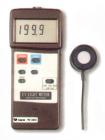 TN-2254 紫外線強(qiáng)度計(jì).254nm波長紫外線測量,專業(yè)、高品質(zhì)UV表,寬量程：199.9uW/cm2，1.999mW/cm2，19.99mW/cm2,微電腦電路保證高精度，提供特殊功能,帶補(bǔ)正濾光鏡的專用UV探頭,超大LCD顯示，可調(diào)對(duì)比度
