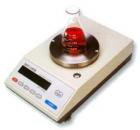 MP200A 電子精密天平,新一代電磁式稱量傳感器，使產(chǎn)品的精度有了可靠保障。具有全自動故障檢測，自動校準(zhǔn)，超載保護(hù)等多種應(yīng)用程序,內(nèi)置RS232C接口，設(shè)有計件、百分比、單位轉(zhuǎn)換等功能、可直接連接計算機(jī)、打印機(jī)等。最大稱量:210g;可讀性:1mg 
