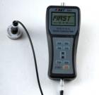  FIRST101 數(shù)字便攜式渦流導(dǎo)電儀,電導(dǎo)率測(cè)試范圍：0.5%IACS—110.0%IACS(0.28-64.0ms/m).分辯率：0.1%IACS.精度：±1% IACS.提離效應(yīng)：探頭補(bǔ)償0.004”(100μm),在制造過程中查驗(yàn)熱處理狀態(tài)，以及檢測(cè)服役條件下過熱損傷；檢測(cè)材料等級(jí)；檢測(cè)導(dǎo)體材料在生產(chǎn)和運(yùn)行狀態(tài)下的電導(dǎo)率；

