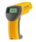 Fluke 63 紅外溫度計(jì) 高分辨率光學(xué)技術(shù) 高準(zhǔn)確度： 1 % ；可重復(fù)性: 0.5 % 最大值溫度顯示 激光瞄準(zhǔn) 背光顯示 溫度測量范圍擴(kuò)展至 535 °C (999 °F)