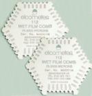 Elcometer 112AL沖壓鋁制濕膜梳用于測(cè)量濕膜厚度。 由于是用鋁材料沖壓而成，故精確度不如P.126的高精度測(cè)量?jī)x。每包共有10片濕膜梳，每片上一面為公制量程（25~3000μm），另一面為英制量程（1~118mils）。