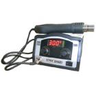 國內(nèi)首創(chuàng)全新架構(gòu)熱風(fēng)拆焊系統(tǒng)，高效熱風(fēng)溫控，相比傳統(tǒng)858吹焊效果更顯著。大功率發(fā)熱芯，比普通熱風(fēng)拔放臺吹焊更快速，效果更均勻，大大提升您的工作效率。無刷直流電機伺服機構(gòu)，極低噪音，傳力結(jié)構(gòu)風(fēng)口設(shè)計即使您配備了市場上抵擋噴嘴亦不會燒毀手柄。全密閉鋁合金機箱設(shè)計，可用于任何復(fù)雜環(huán)境下工作。