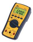 產(chǎn)品特點
 
? 真有效值測量
? 測量精度：3 3/4位
? 自動/手動量程，易于操作
? 背光大顯示屏，塑膠保護外套，自動關(guān)機功能
? 可選光電隔離RS232通信接口，配合PC機分析軟件進(jìn)行數(shù)據(jù)分析
? 可與鉗形適配器配合使用，測量大電流
